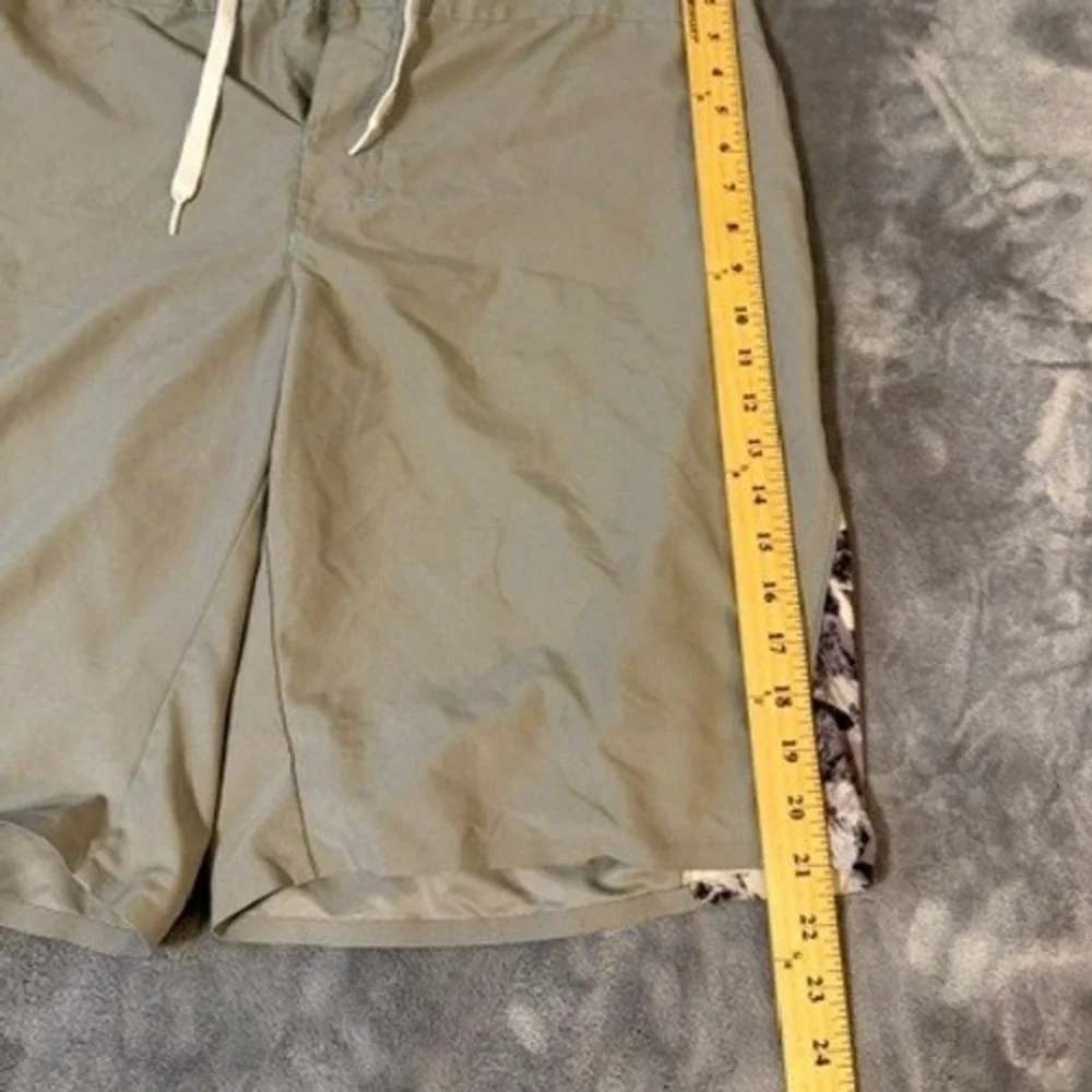 Under Armour Board Shorts Men 36 Tan Mountain Graphic Athletic Swim Trunks